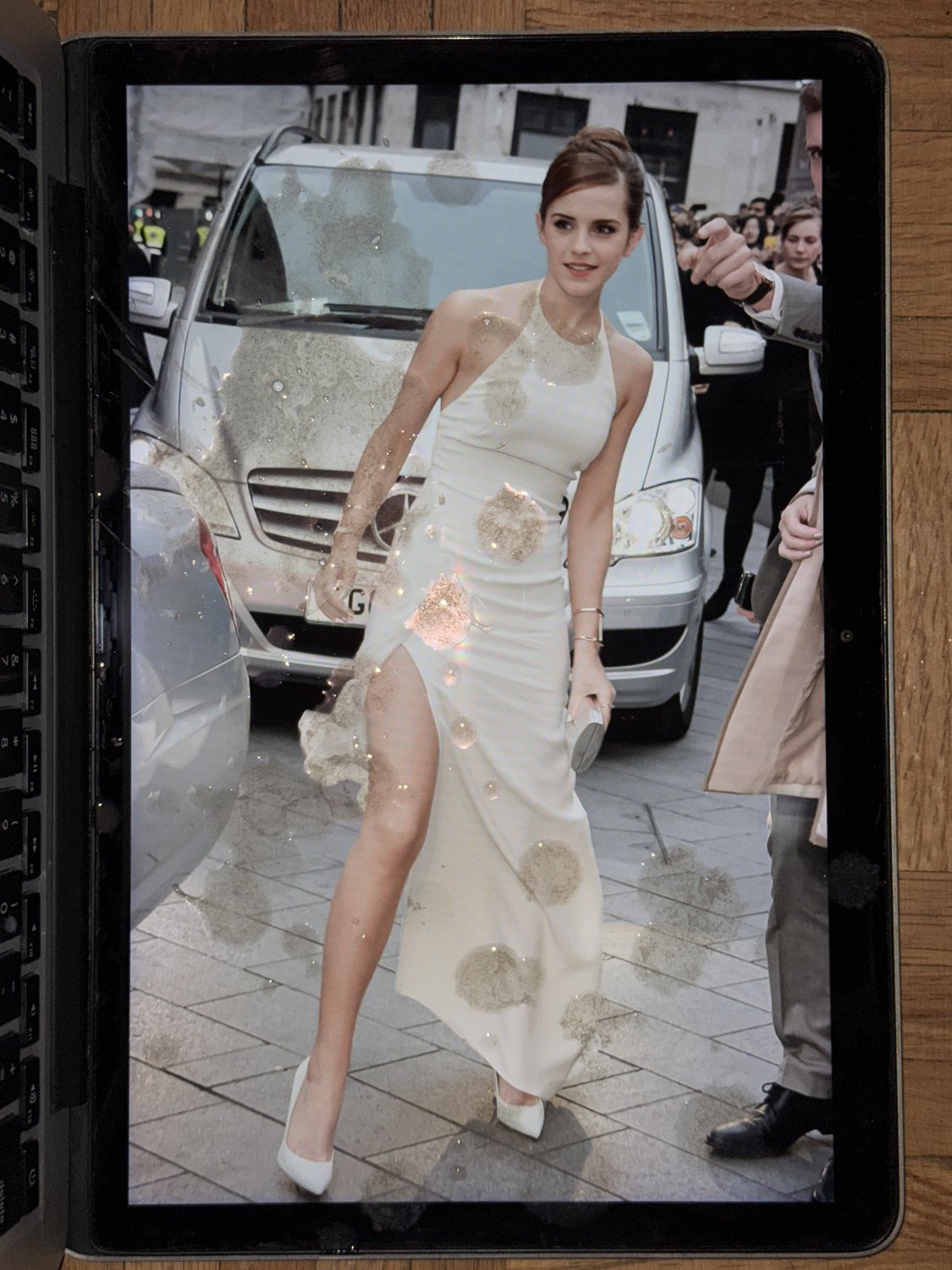 W0pBVVPD Emma Watson Cun Tribute 021 03.jpg